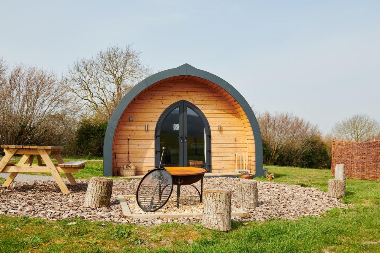 Foot Of The Downs Shepherds Hut Woodmancote